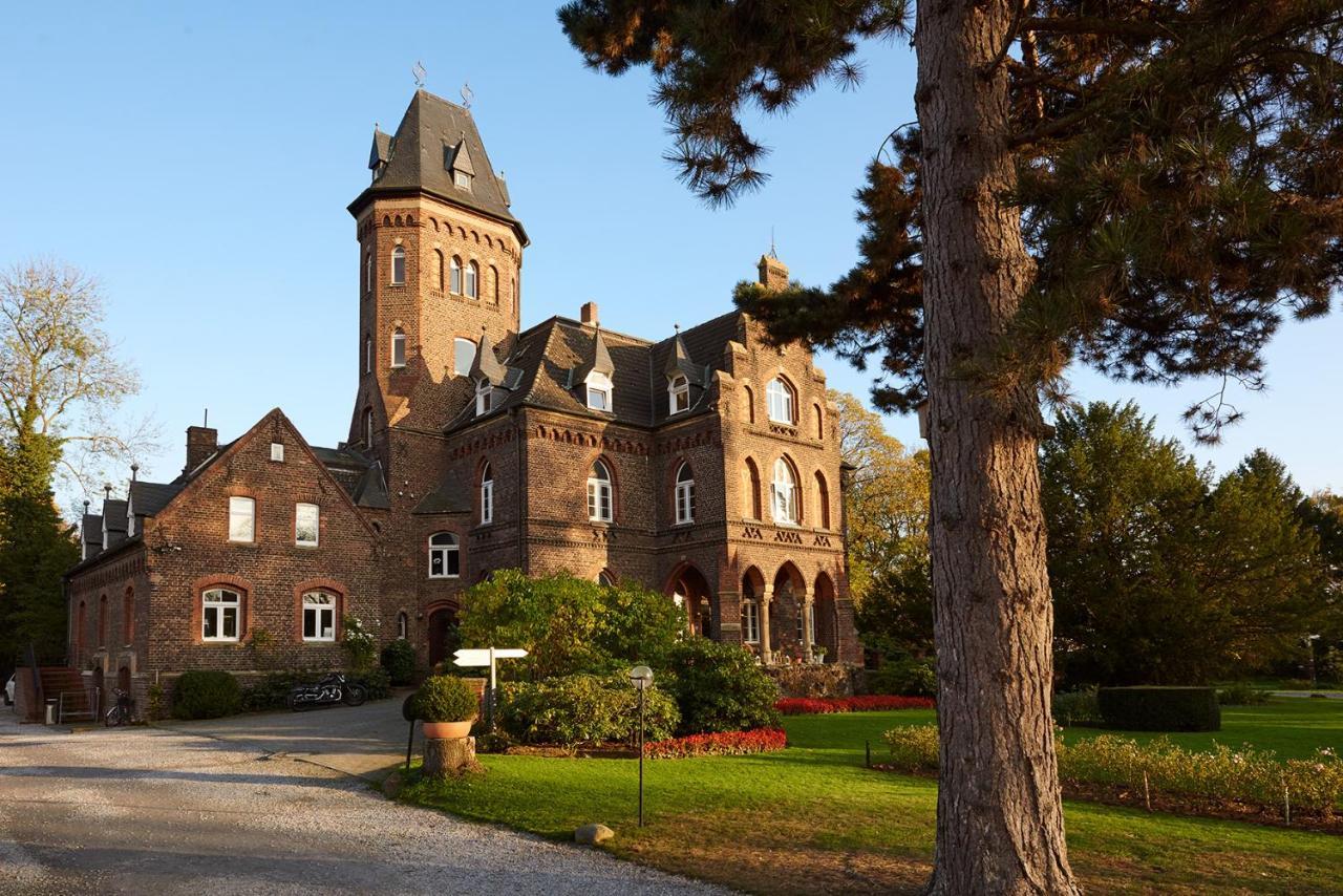 Marienburg Monheim Hotel Monheim am Rhein Buitenkant foto